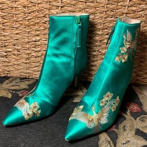 🐉ZARA GREEN SATIN EMBROIDERED ANKLE BOOTIES🐉